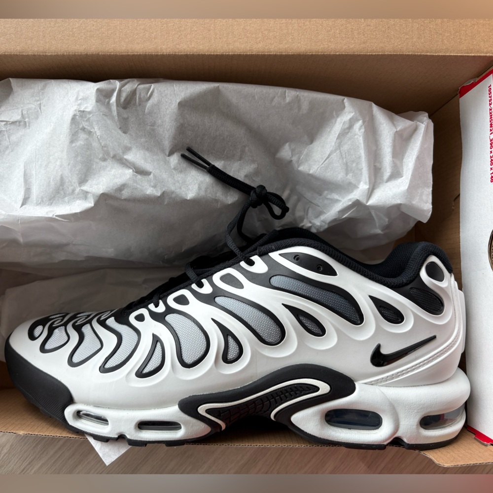 Nike Air Max Plus Drift in White and Metallic Silver